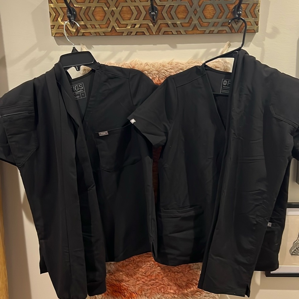 Figs Black TWO SETS Scrub Set S top S tall bottoms